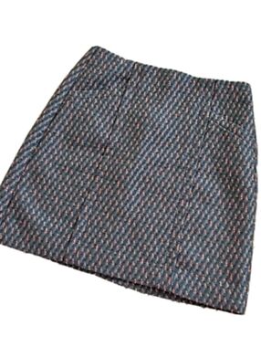 Taylor LoftType: SkirtStyle: StraightSize: 6 C Brand New w/ Tag